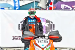 019_saturday_world_pihlaja