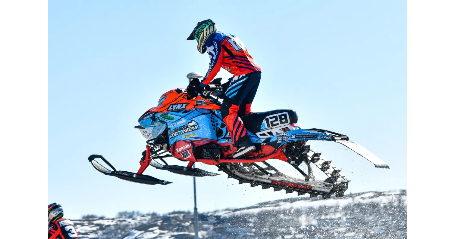 025_friday_world_pihlaja